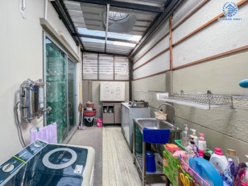 *****ทาวน์เฮ้าส์มือสองย่านนนทบุรี ม.ลุมพินีทาวน์วิลล์ ราชพฤกษ์-นครอินทร์ เนื้อที่ 17.5 ตร.ว. ฟังก์ชัน 3 ห้องนอน 2 ห้องน้ำ 2 ที่จอดรถ หน้าบ้านตรงกับสวน ไม่ชนใคร แถมฟรี! เครื่องปรับอากาศ, ปั้๊มน้ำ และถังเก็บน้ำ บนทำเลดี ใกล้ทางด่วน "ศรีรัช" และทางด่วน "รอบนอกกาญจนาภิเษก" จองเลย!